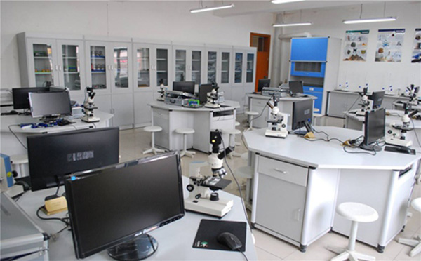 多媒體實驗臺3.jpg 多媒體實驗臺3.jpg